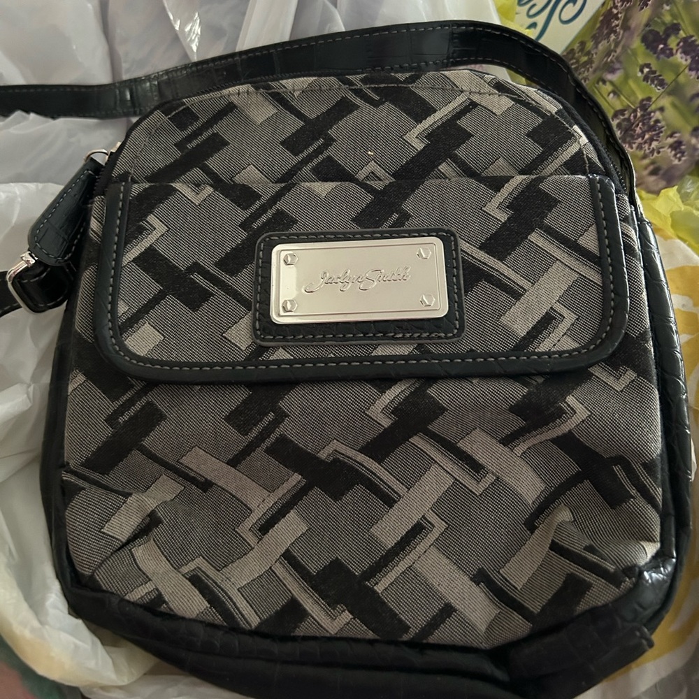 Women’s vintage hand bag. Jaclyn Smith vintage black and gray hand bag